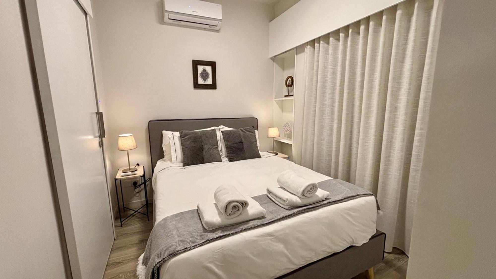 Seabreeze City Center Flats By Trulycyprus Limassol Eksteriør billede