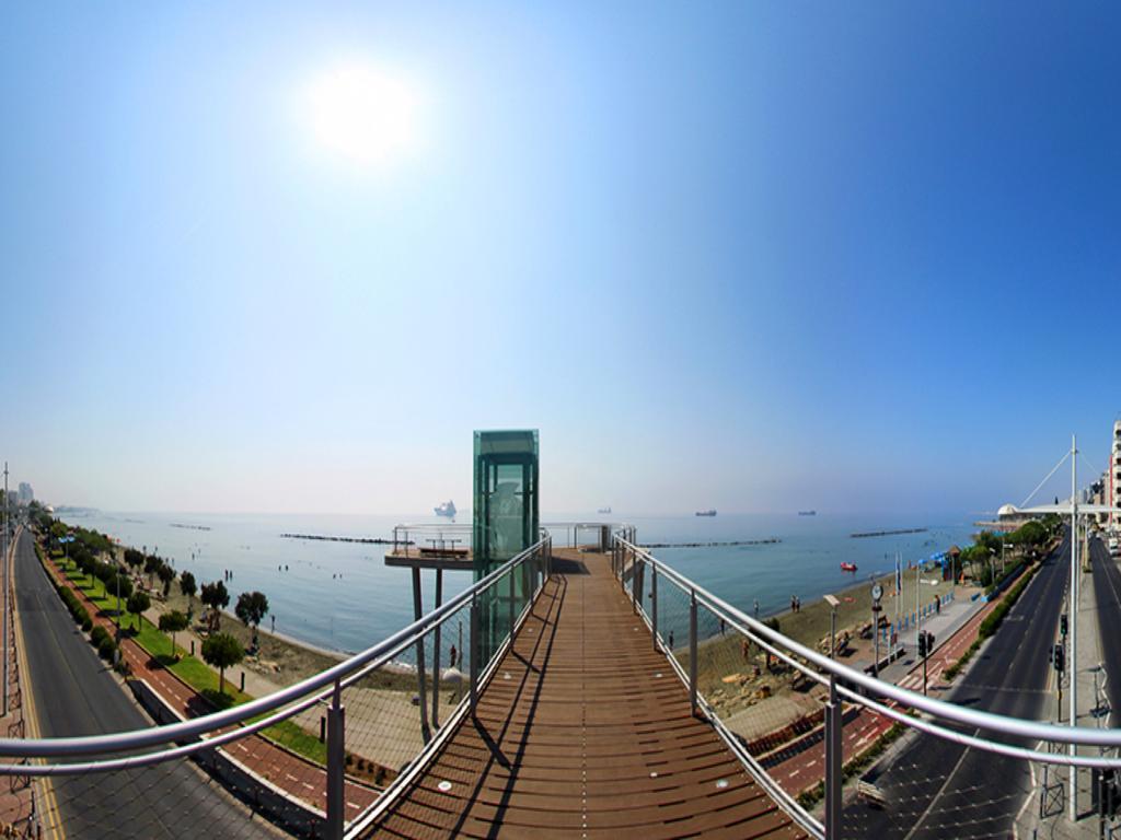 Seabreeze City Center Flats By Trulycyprus Limassol Eksteriør billede
