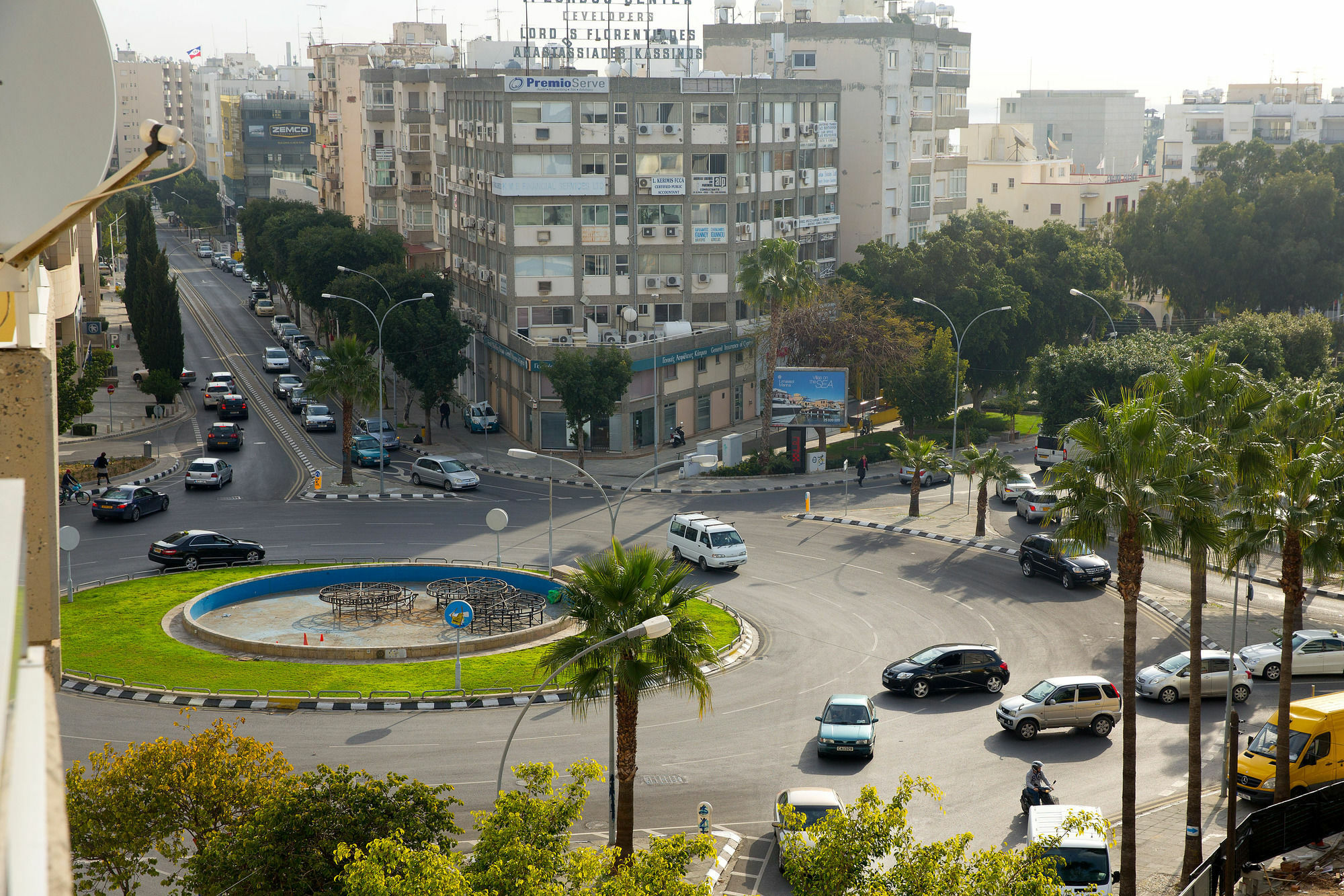 Seabreeze City Center Flats By Trulycyprus Limassol Eksteriør billede